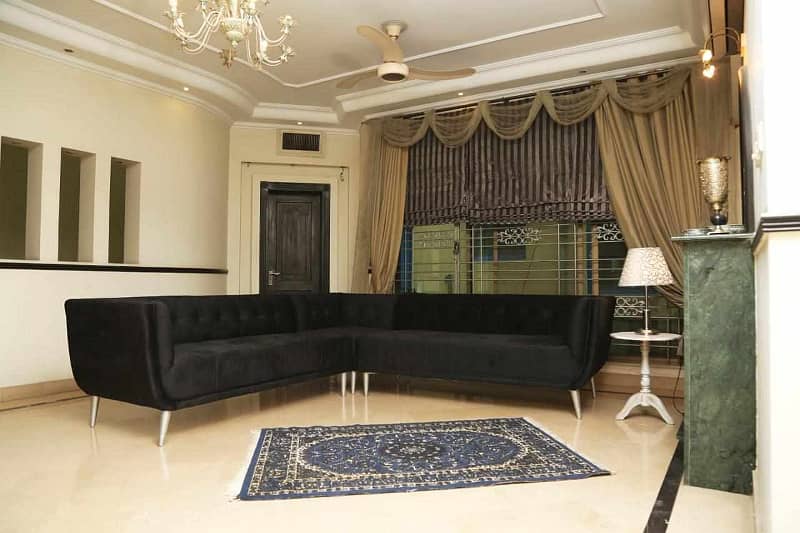 Per DAY Luxury 1 Kanal Fully Furnished Villa For Rent In DHA Lahore 15