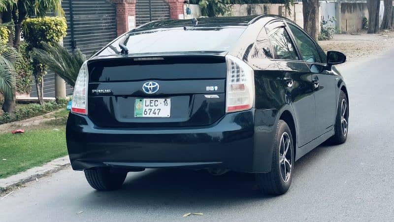 Toyota Prius 2011 9