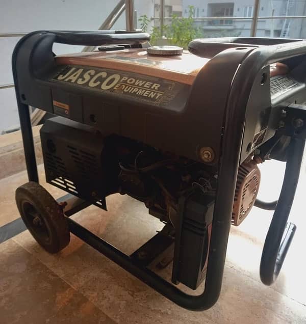 JASCO Generator -3 kVA (2.8 kW )-Model J4500DC-Petrol & Gas Generator. 3