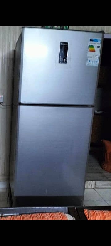 very good condition fridge 3