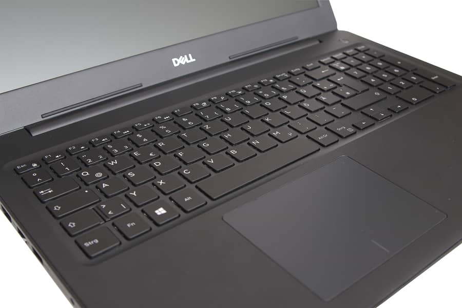 Dell Latitude 3590 9