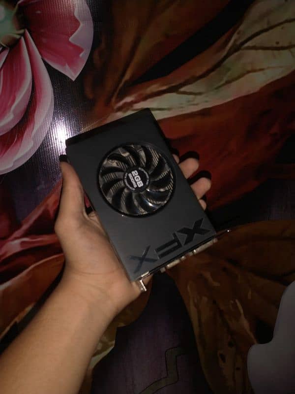 AMD R7 240 2GB 128 Bit graphics card 2