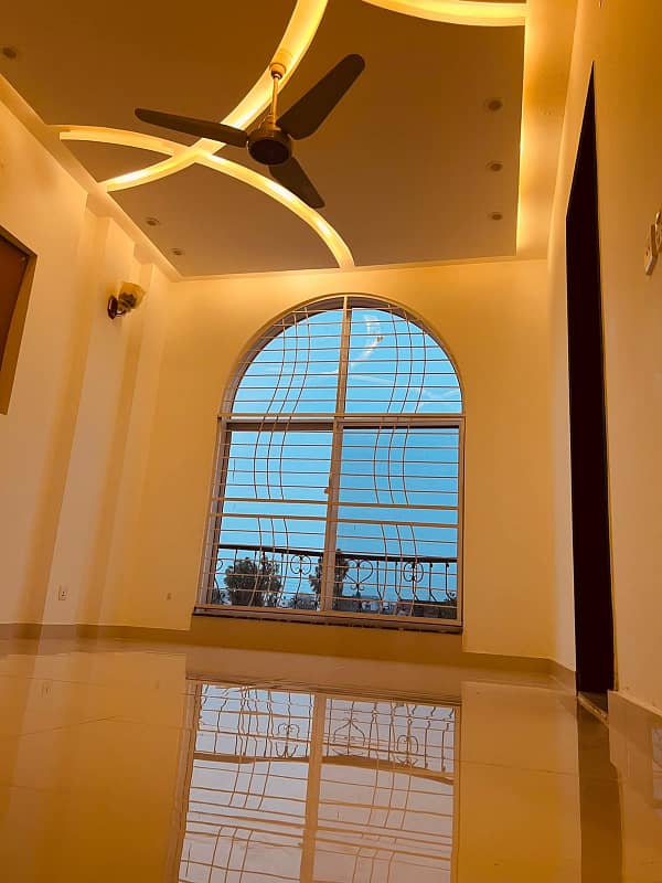 8 MARLA BEAUTIFUL HOUSE AVAILABLE FOR RENT IN DHA RAHBER 11 11