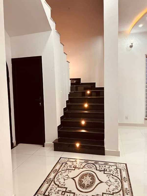 8 MARLA BEAUTIFUL HOUSE AVAILABLE FOR RENT IN DHA RAHBER 11 14