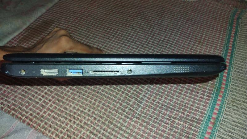 Pubgi Supposed Android Laptop 4GB RAM 4