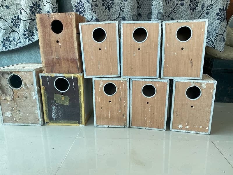 Breeding box for sale in good condition 1