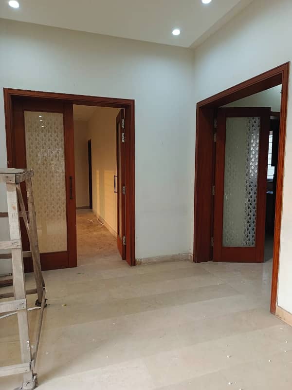 1 KANAL UPPER PORTION AVAILABLE FOR RENT IN VALANCIA HOUSING SOCIETY BLOCK H 12