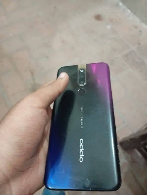 Oppo f11pro 6gb ram 128 5