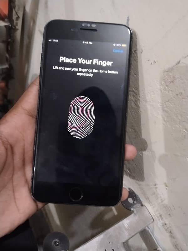 i phone 7 plus 128gb Official pta 10/9.5 all ok exchange possible 4