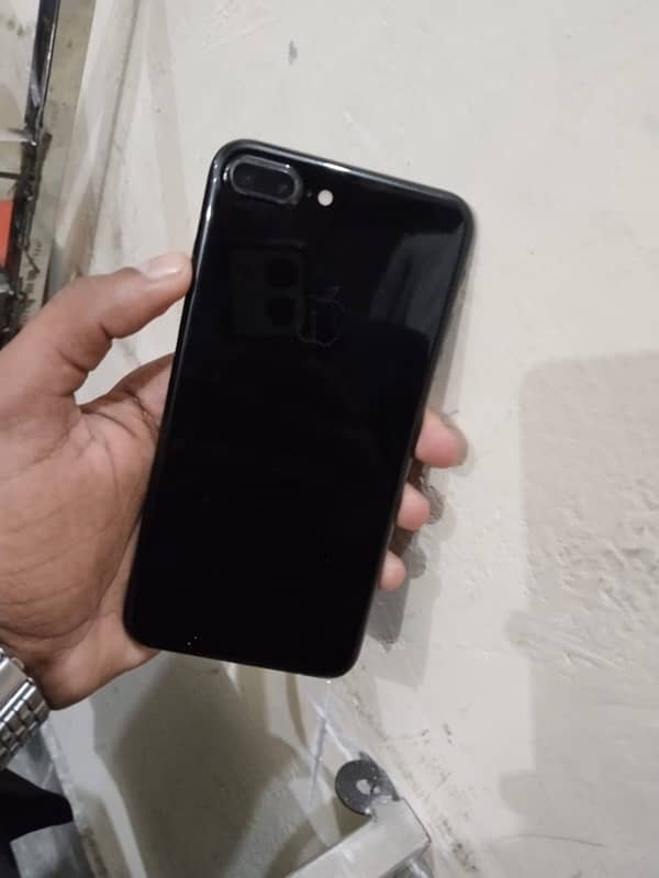 i phone 7 plus 128gb Official pta 10/9.5 all ok exchange possible 9