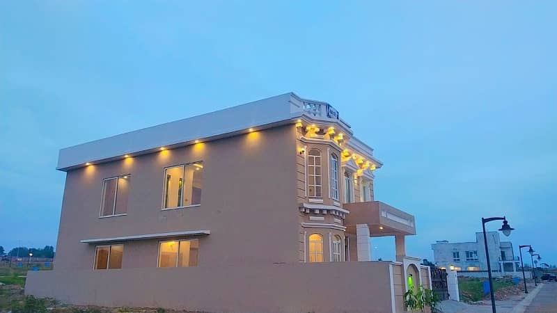 10 Marla Beautiful Spanish Villa is Available For Sale in Dha phase 05 Emaar islamabad 6