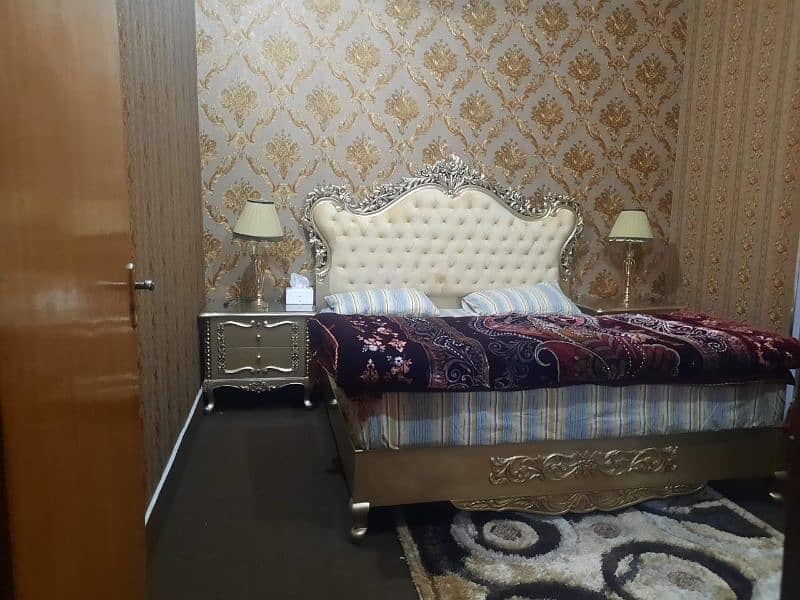 Bed set for sale/King size bed/ poshish bed /furniture/wooden bed 2