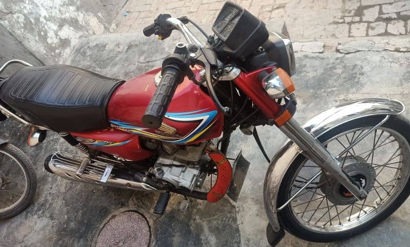 honda 125cc 2018 model for sale used bike for sale in Pakistan 4