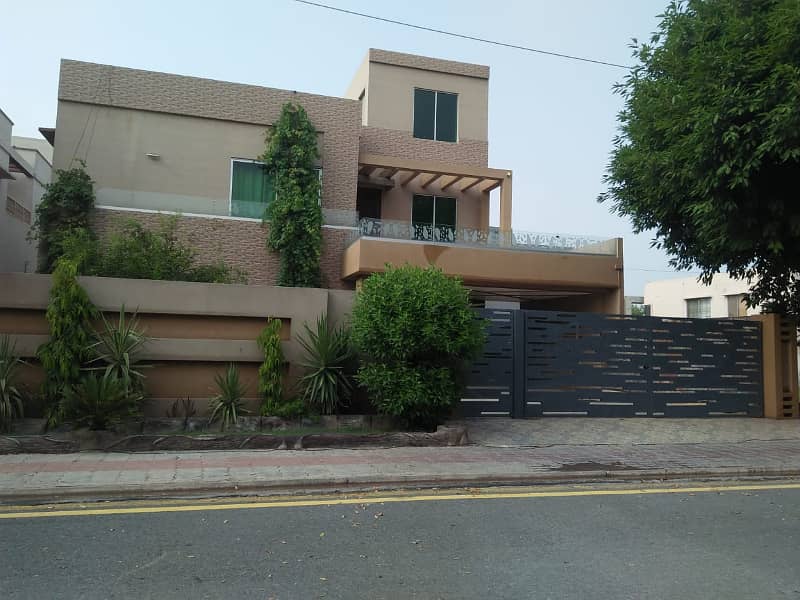 1 Kanal Like Brand New Luxury House Available For Rent In Bahria Town Lahore. 0