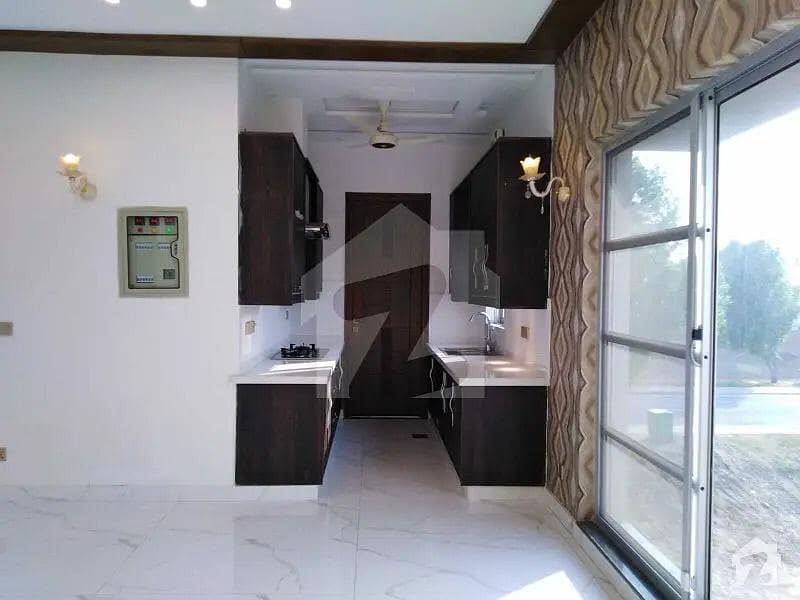 1 Kanal Like Brand New Luxury House Available For Rent In Bahria Town Lahore. 12