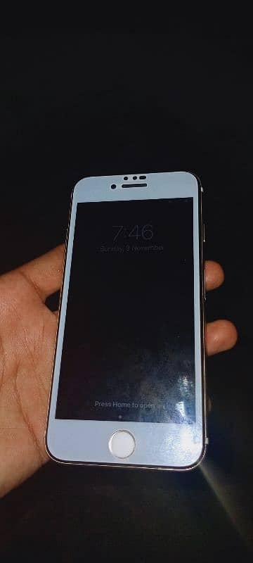 iPhone 7 128 Gb 8