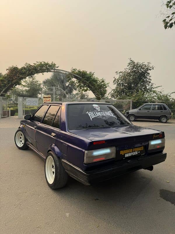 Nissan Sunny 1987 3