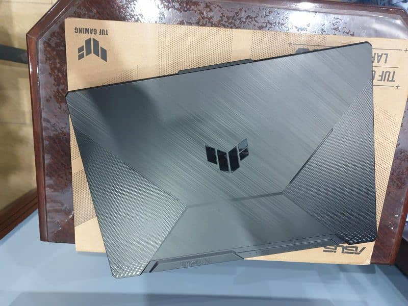 ASUS Tuf f15 Gaming RTX 3050 i5 11th Gen 144hz Display 4