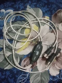 mitti to USB cableq