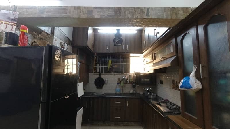 1000 Sq. Ft Well Maintained Wast Open Flat Available on Sale 12