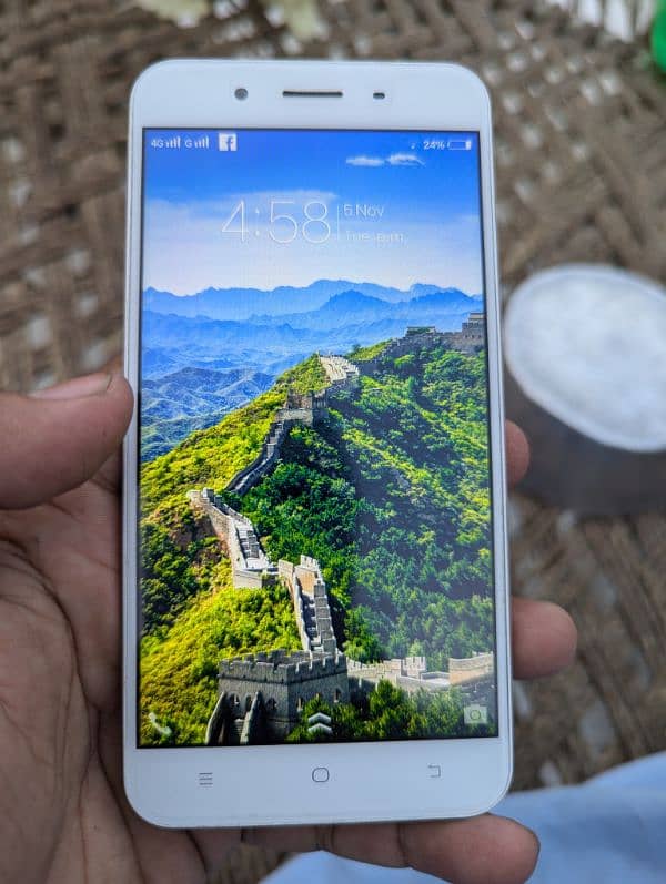 Vivo y66 4 GB 64 GB PTA Approved 3