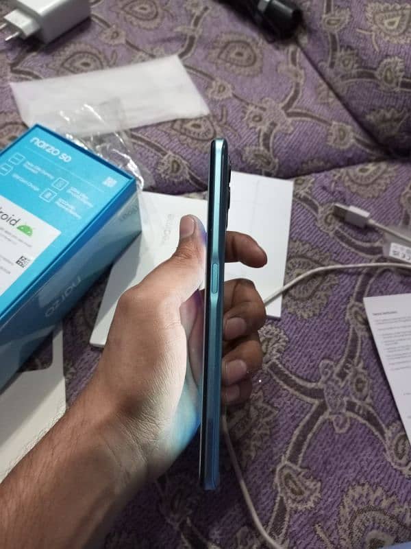 Realme Narzo 50 11