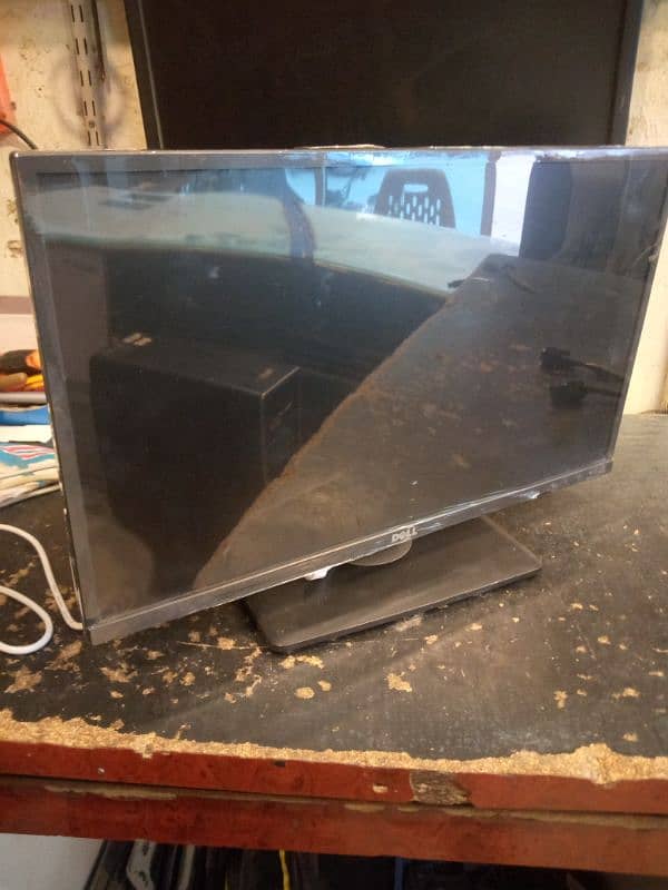 24 inch Dell LCD / LED 6