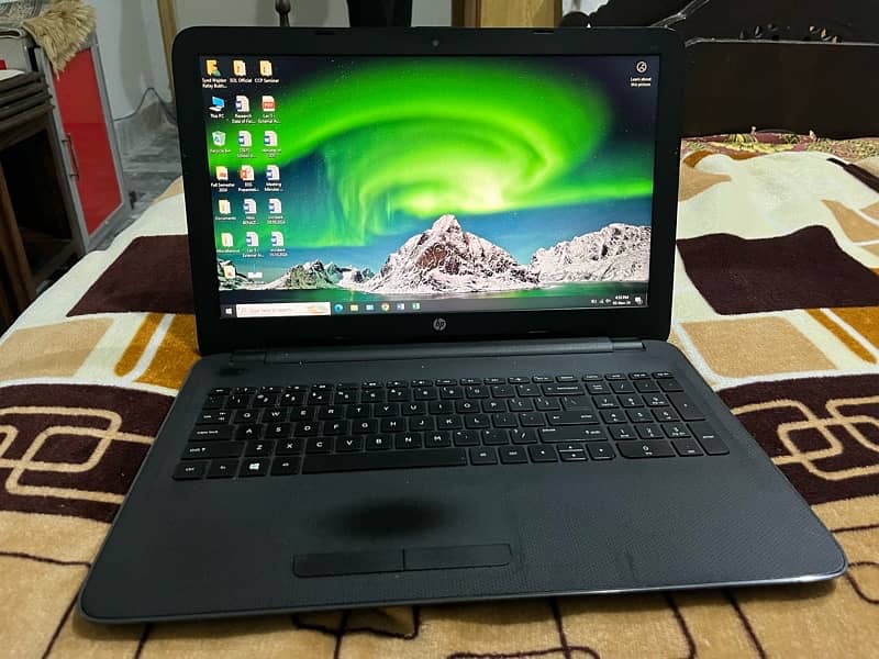 HP Laptop Sale Urgent I 4 4th Generation 1