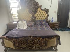 Bed argent for sale 45000 per bed no bargaining