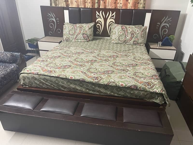 Bed argent for sale 45000 per bed no bargaining 2