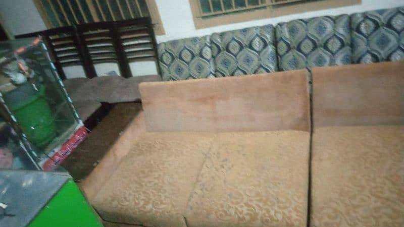 L shape sofa foam condition 8/10 back coshions in ball fibr 10/10 1