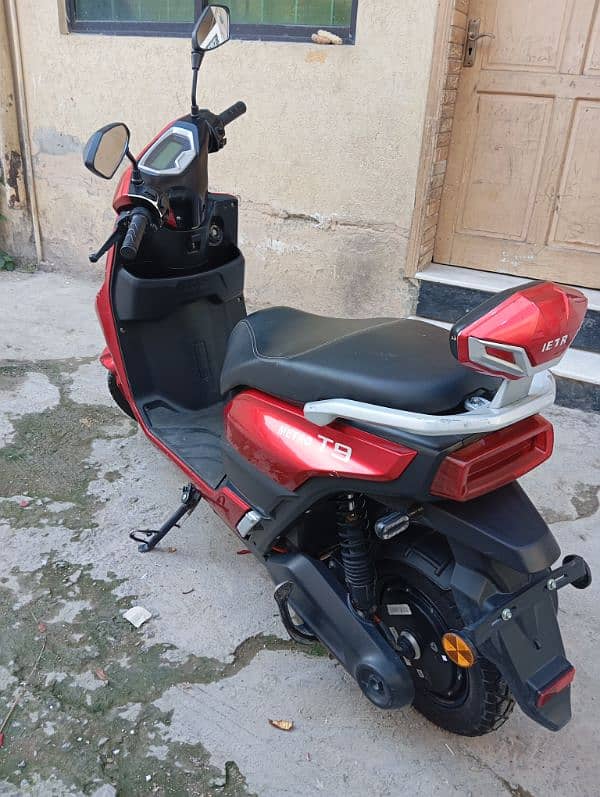 electric scooty metro t9 3