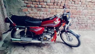 Honda cg125 fully tayyar ki hui hy . call me 03/00/66/711/55.