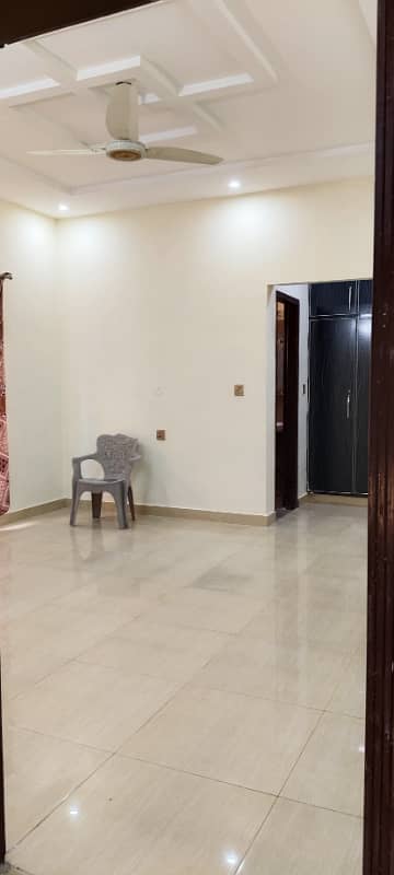 10 MARLA LIKE NEW UPPER PORTION AVAILEBAL FOR RENT IN BAHRIA TOWN LAHORE 1