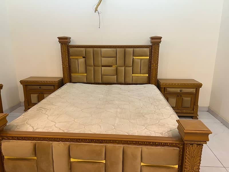 solid shishum wood like brand new bed with mattress 0