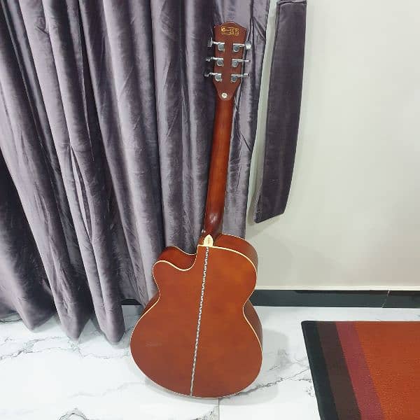 Good Quality and Durable Guitar 1