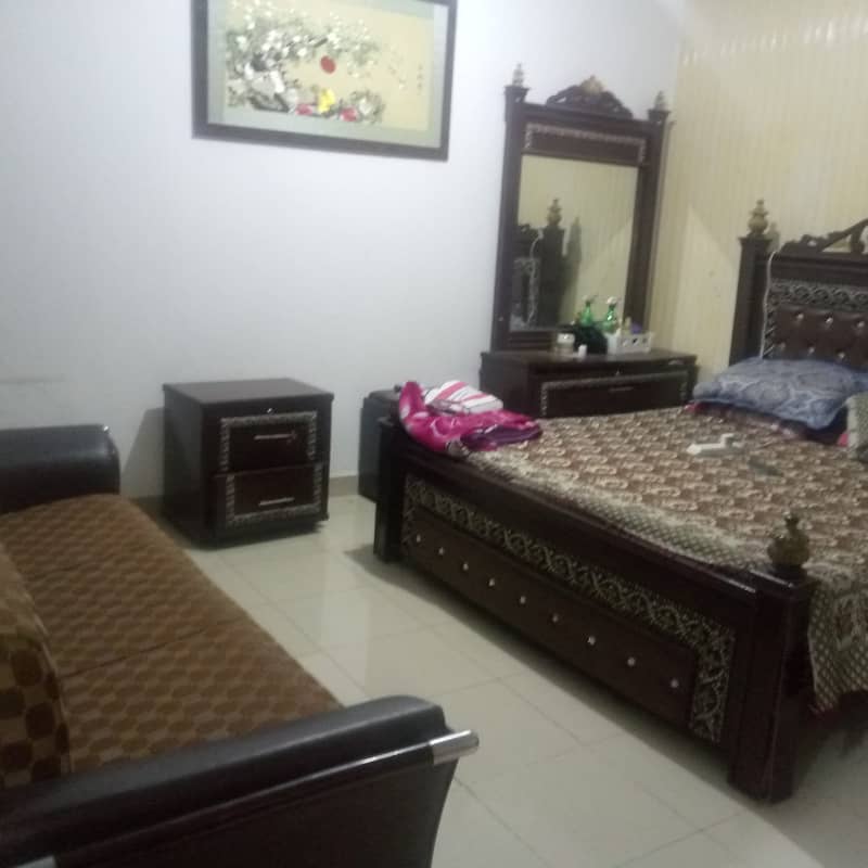 8 Marla used LIke Brand New house available for rent with gas in Safari block bahria town Lahore 1