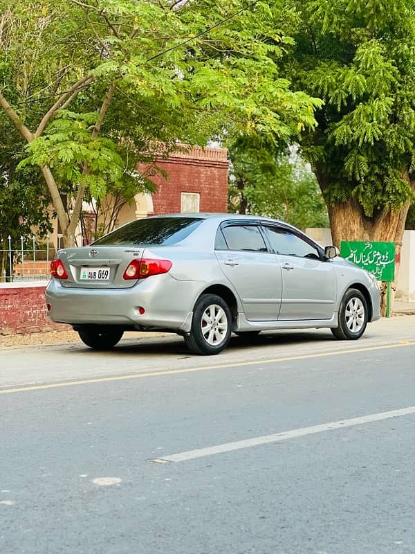 Toyota Corolla GLI 2011 8