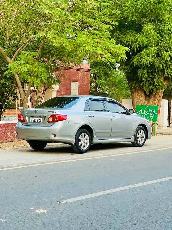 Toyota Corolla GLI 2011 9