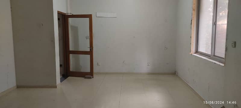 Commercial Building For Rent | Gulberg 5 9