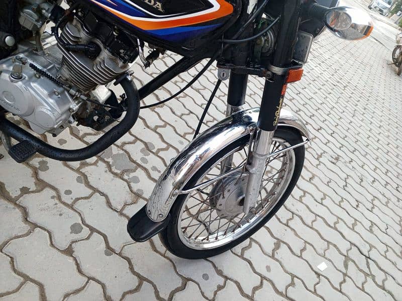 Honda 125 modal 18 number sailkot 11