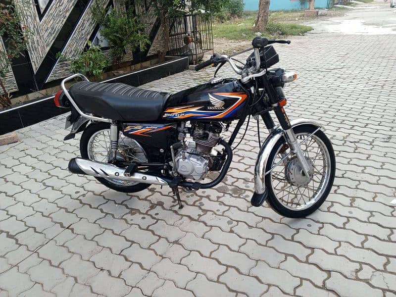 Honda 125 modal 18 number sailkot 13