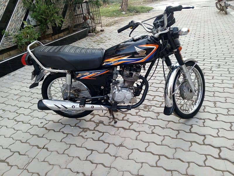 Honda 125 modal 18 number sailkot 15