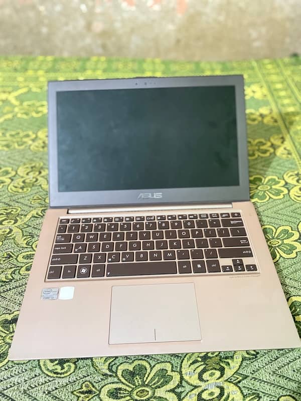 ASUS i3 2nD gen laptop 3