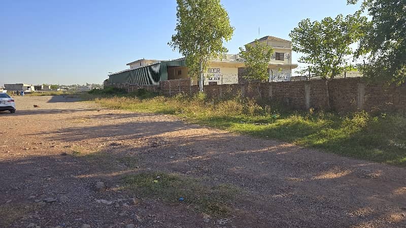 Commercial Or Industrial Land Available For Rent 6