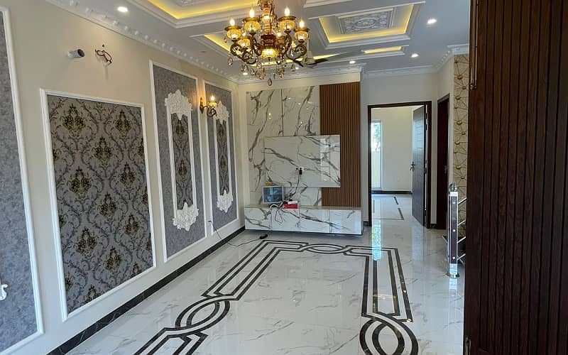 5 Marla luxury House Available For Sale In DHA 9 town Lahore 2