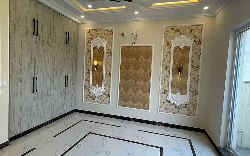 5 Marla luxury House Available For Sale In DHA 9 town Lahore 3