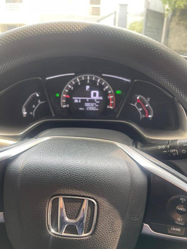 Honda Civic Oriel 2018 6