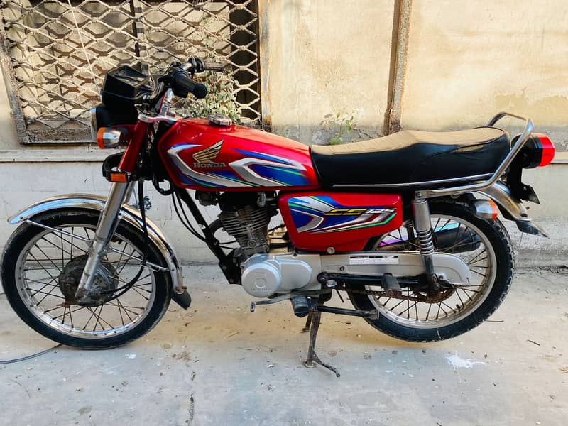 Honda CG 125 2022 4