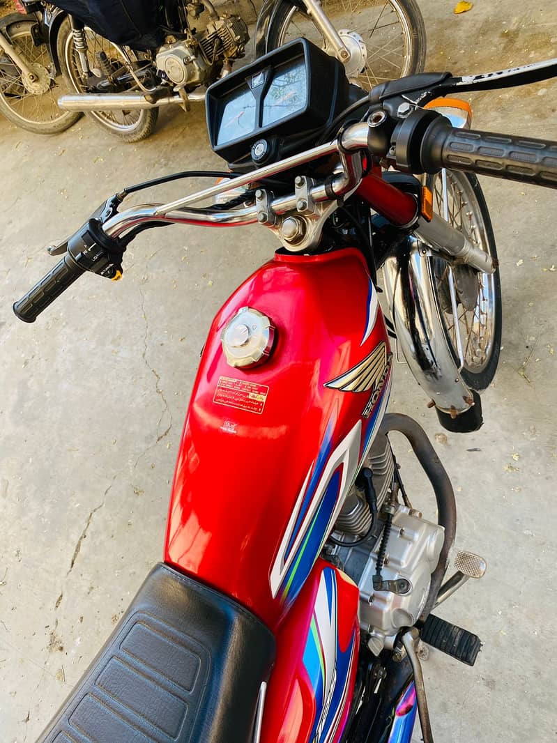 Honda CG 125 2022 10